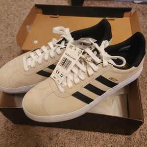 Adidas Gazelle ADV UNITY (rare) Men's Sneakers - Cream and Black